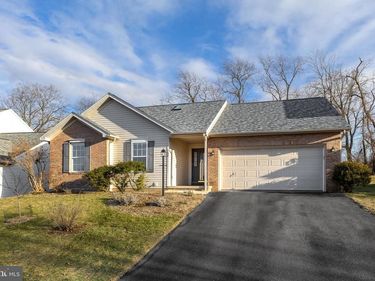 750 TANAGER DRIVE , STATE COLLEGE, PA 16803
