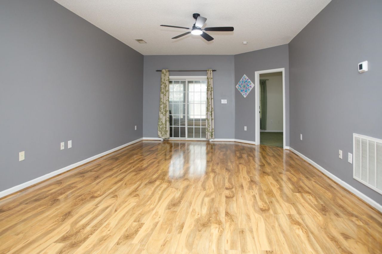 160 Lazy Willow Ln. Photo 4