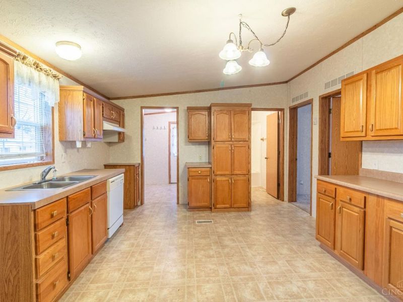 23 N High, Mowrystown, OH 45133 Photo 16