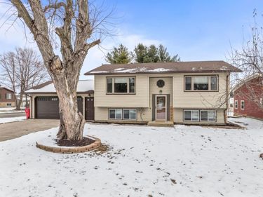 206 8th Avenue NE, Kasson, MN 55944