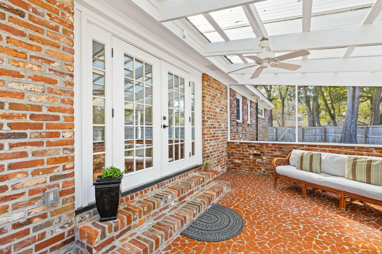 1871 Rugby Lane Photo 21