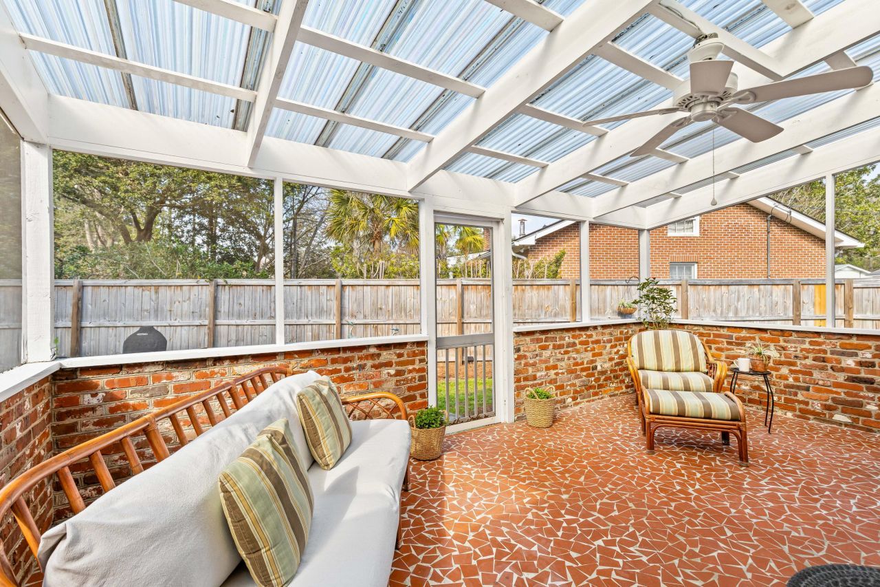 1871 Rugby Lane Photo 22