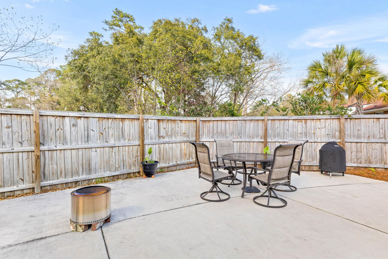 1871 Rugby Lane Photo 24