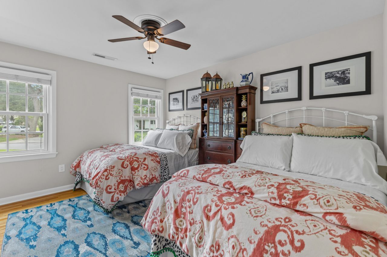 1871 Rugby Lane Photo 41