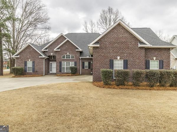 319 Chelsea Crossing, Bonaire, GA 31005