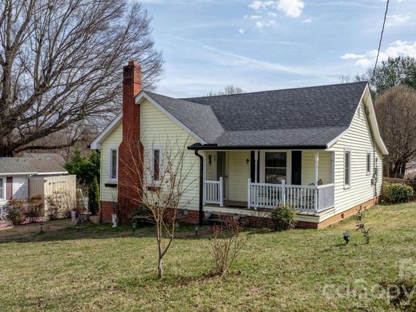 88 Lincoln Avenue , Marion, NC 28752