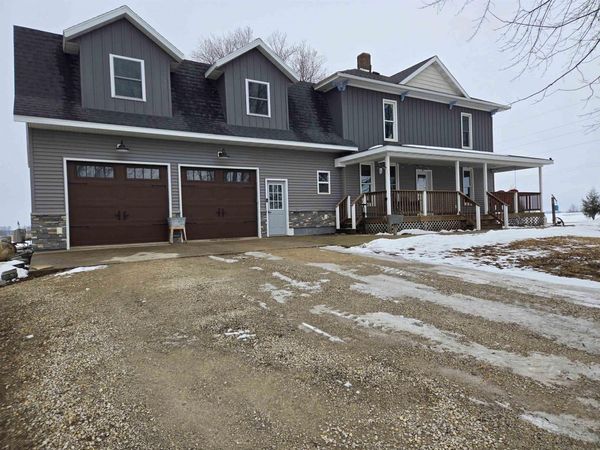 4151 Quail Ave , Lime Springs, IA 52155