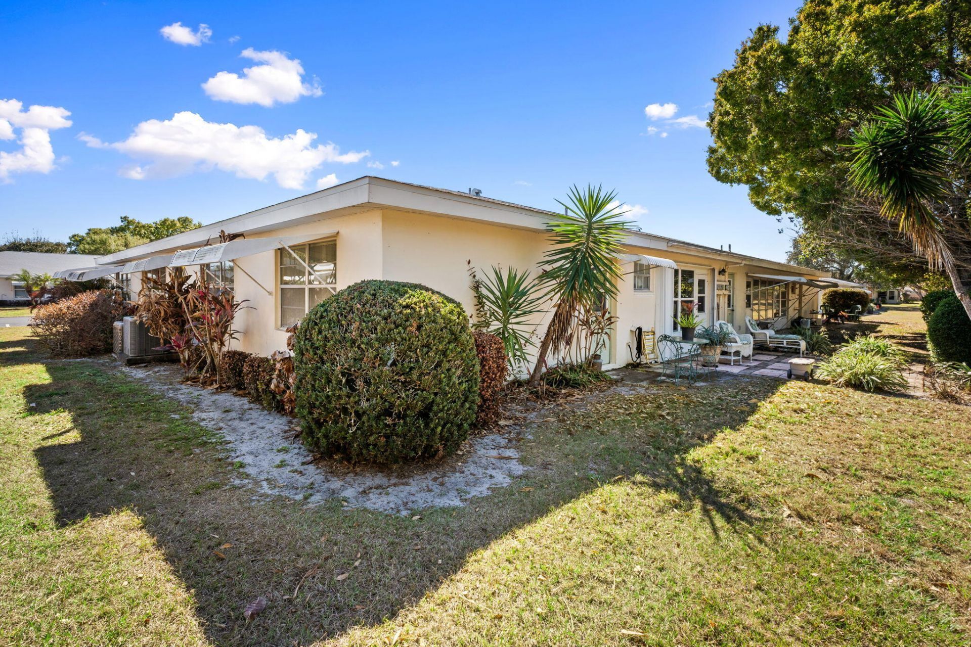 113 Lakes End Drive, Unit D, Fort Pierce, FL 34982 Photo