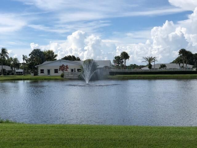 113 Lakes End Drive, Unit D, Fort Pierce, FL 34982 Photo