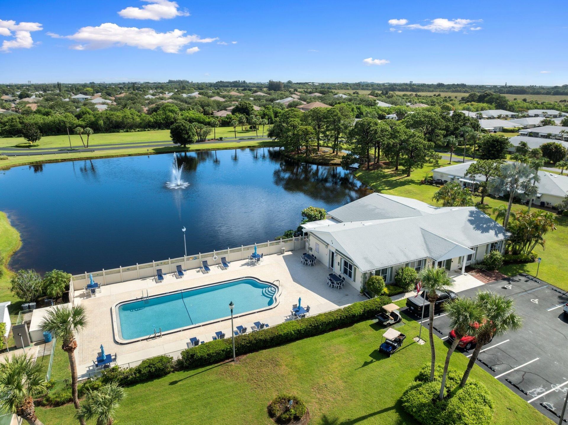 113 Lakes End Drive, Unit D, Fort Pierce, FL 34982 Photo