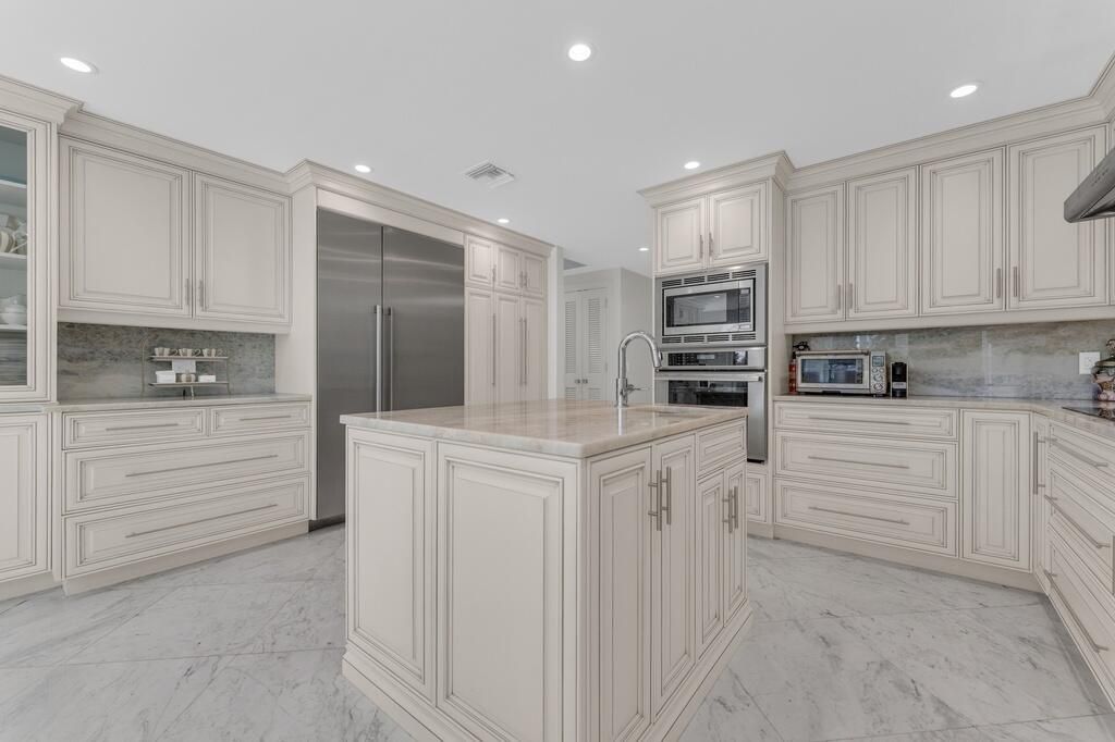 355 Oakview Drive, Delray Beach, FL 33445 Photo