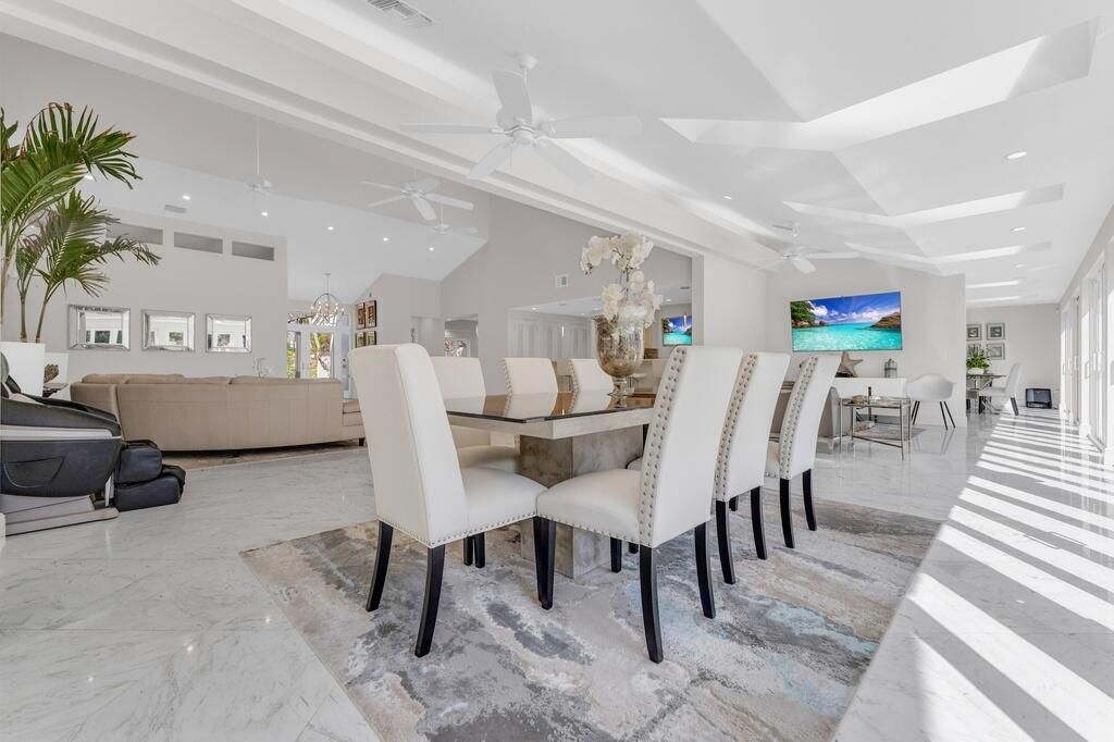 355 Oakview Drive, Delray Beach, FL 33445 Photo