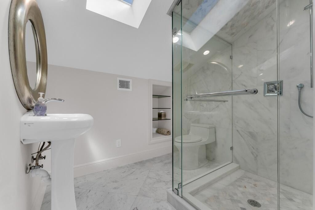 355 Oakview Drive, Delray Beach, FL 33445 Photo