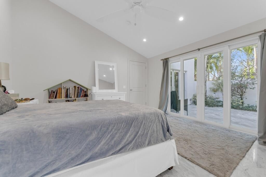 355 Oakview Drive, Delray Beach, FL 33445 Photo