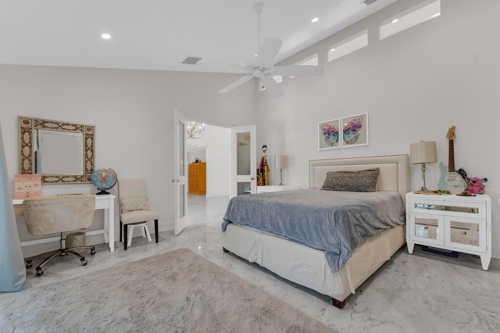 355 Oakview Drive, Delray Beach, FL 33445 Photo