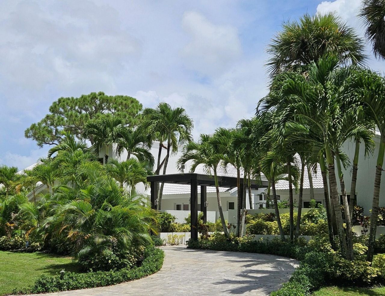 355 Oakview Drive, Delray Beach, FL 33445 Photo