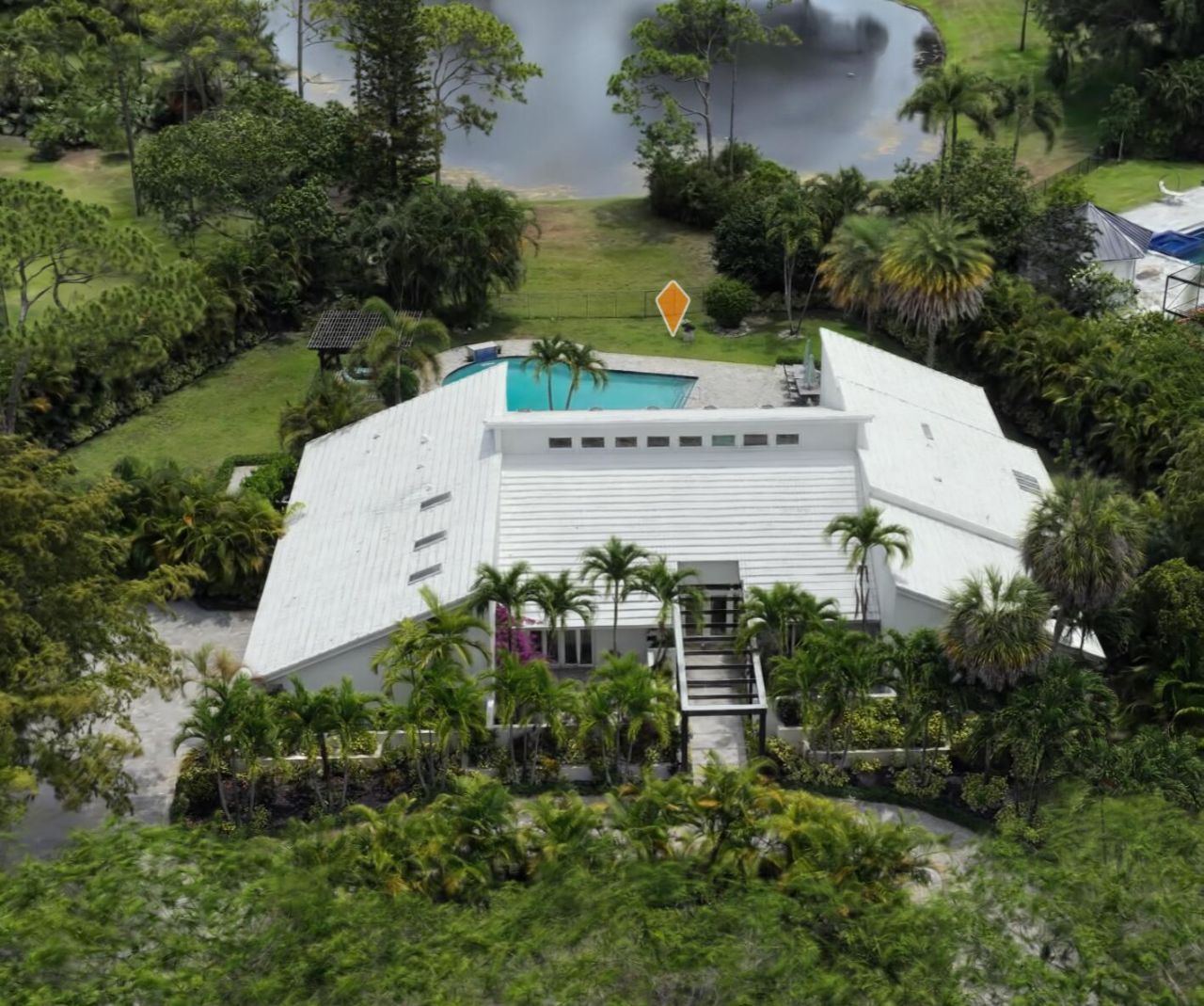 355 Oakview Drive, Delray Beach, FL 33445 Photo
