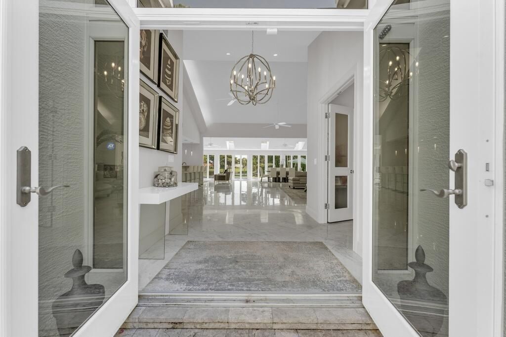 355 Oakview Drive, Delray Beach, FL 33445 Photo