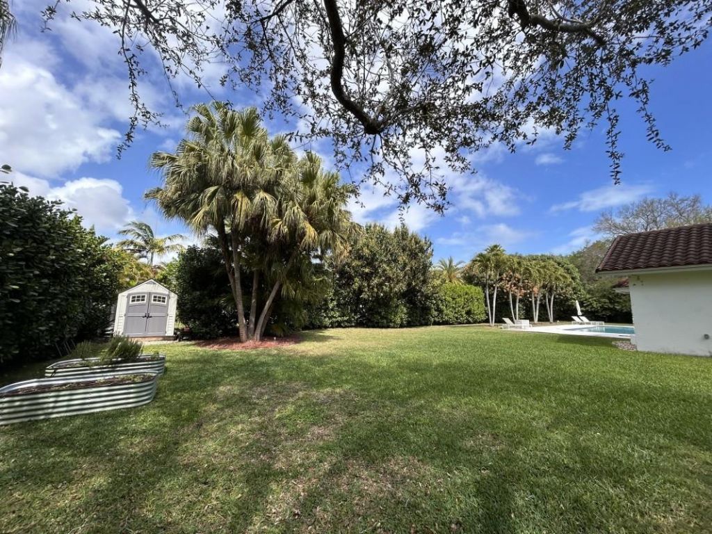 8001 SW 160th Street, Palmetto Bay, FL 33157 Photo