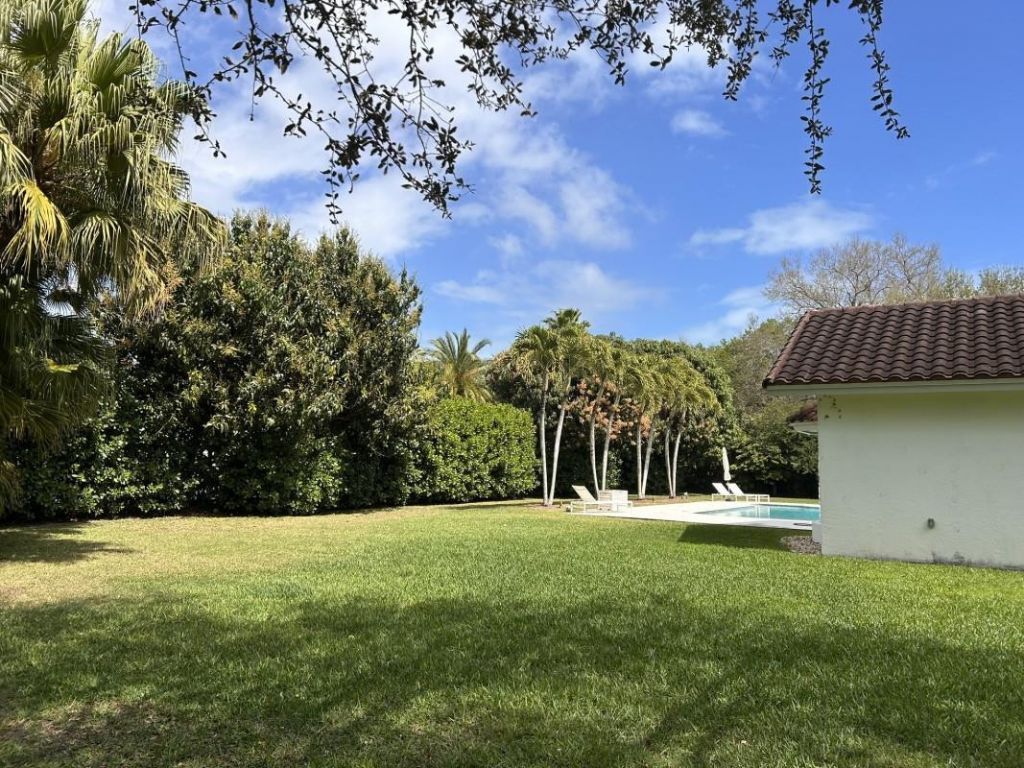 8001 SW 160th Street, Palmetto Bay, FL 33157 Photo