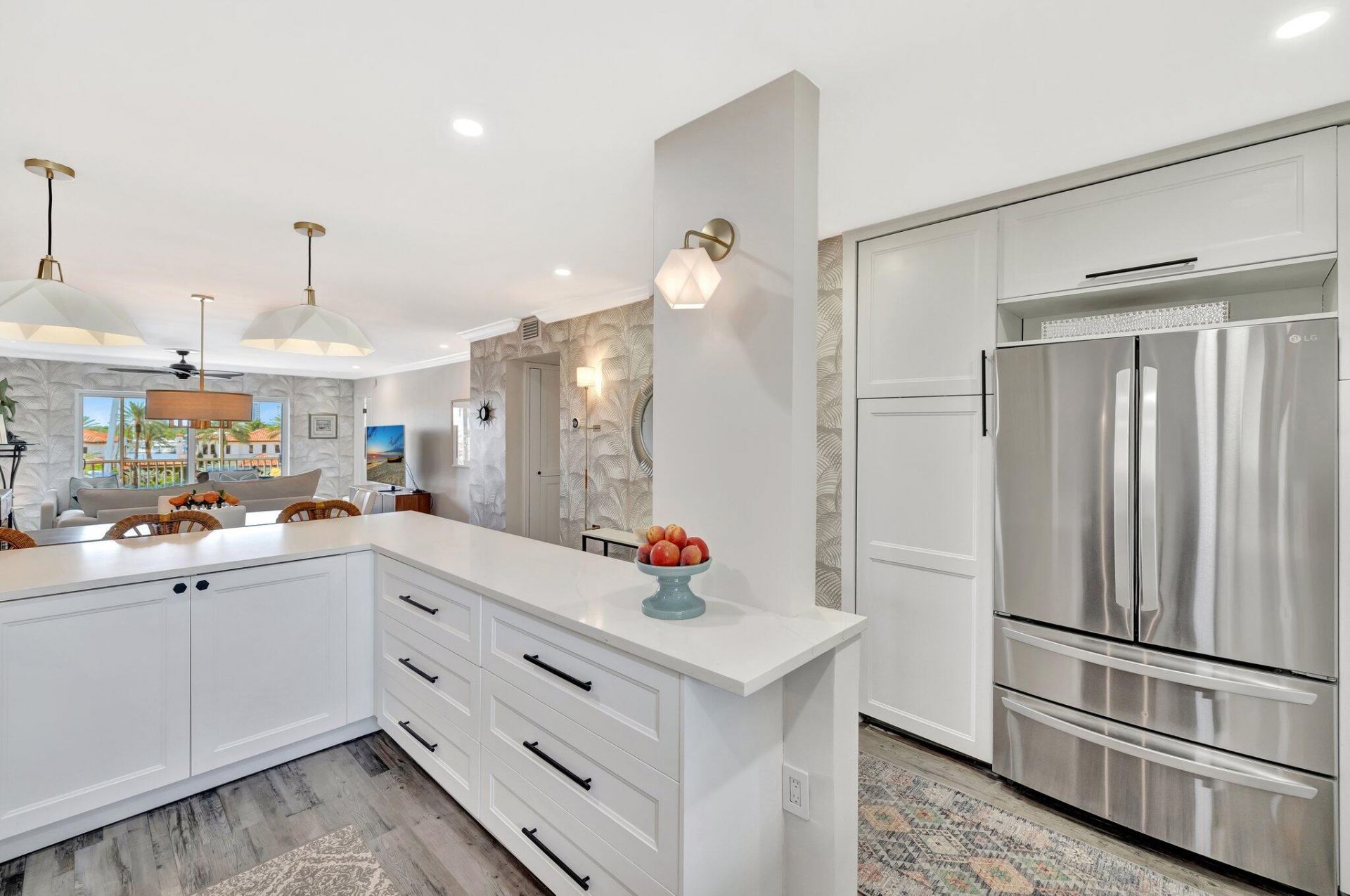 1332 Bayview Drive, Unit 402, Fort Lauderdale, FL 33304 Photo