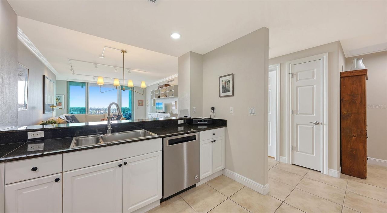 1771 Ringling Boulevard, Unit 1008, Sarasota, FL 34236 Photo