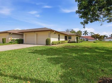 7427 CARNOUSTIE DRIVE , Unit 7A, SARASOTA, FL 34238