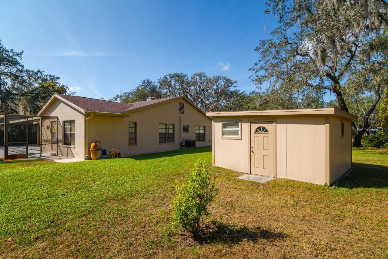 10206 Lakeview Drive , New Port Richey, FL 34654 Photo