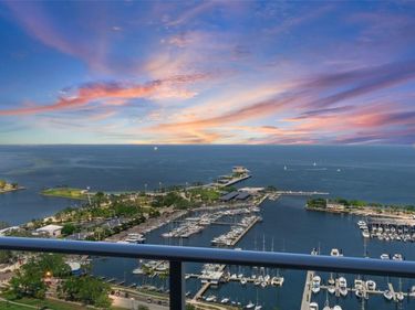 100 1ST AVENUE N, Unit 2703, ST PETERSBURG, FL 33701