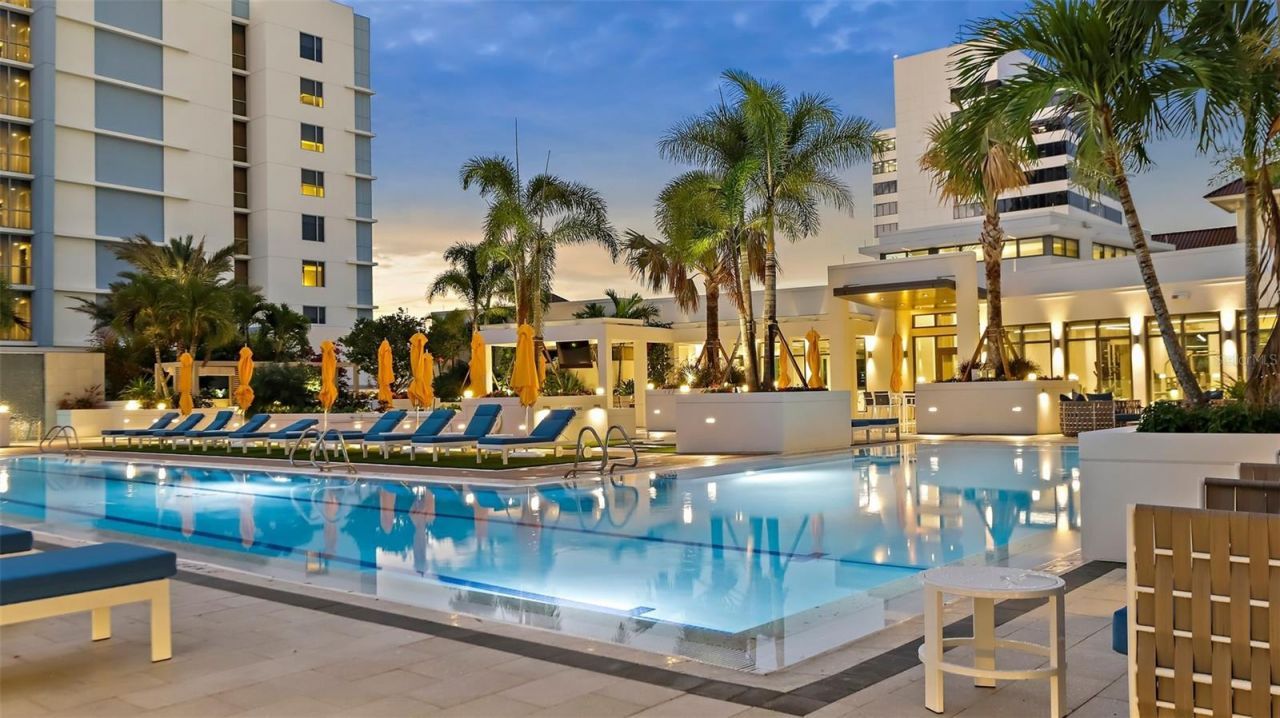 100 1st Avenue N, Unit 2703, Saint Petersburg, FL 33701 Photo