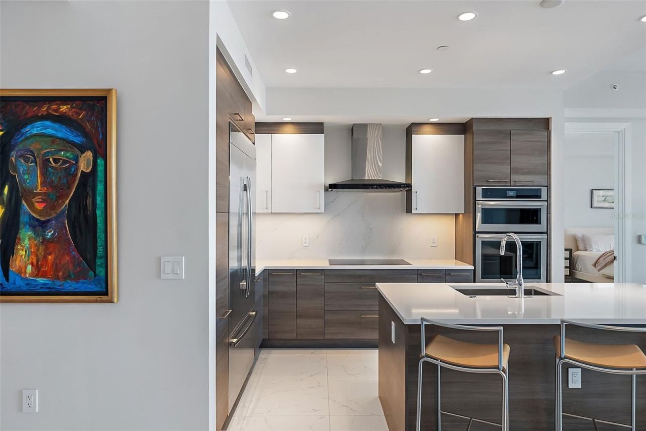 100 1st Avenue N, Unit 2703, Saint Petersburg, FL 33701 Photo