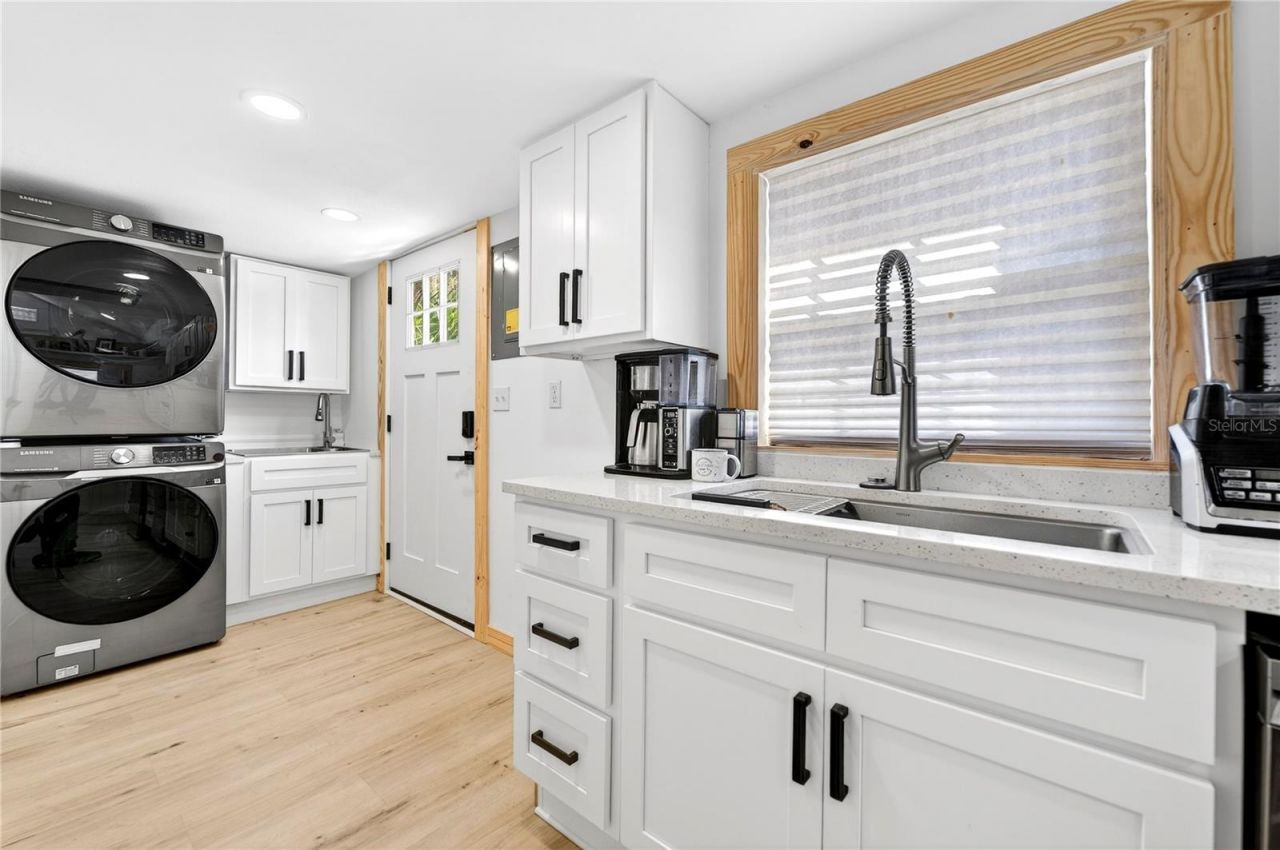 607 Jefferson Street, New Smyrna Beach, FL 32168 Photo