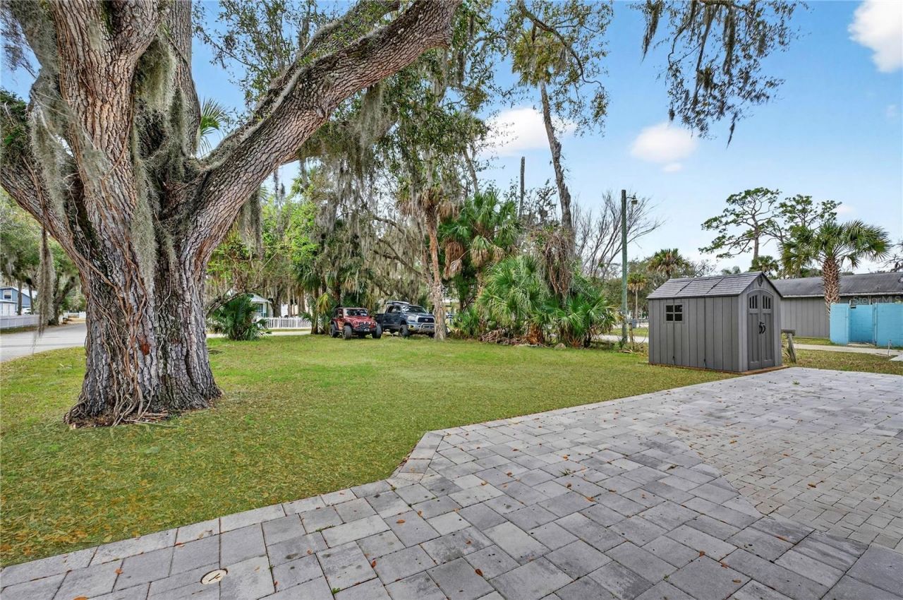 607 Jefferson Street, New Smyrna Beach, FL 32168 Photo