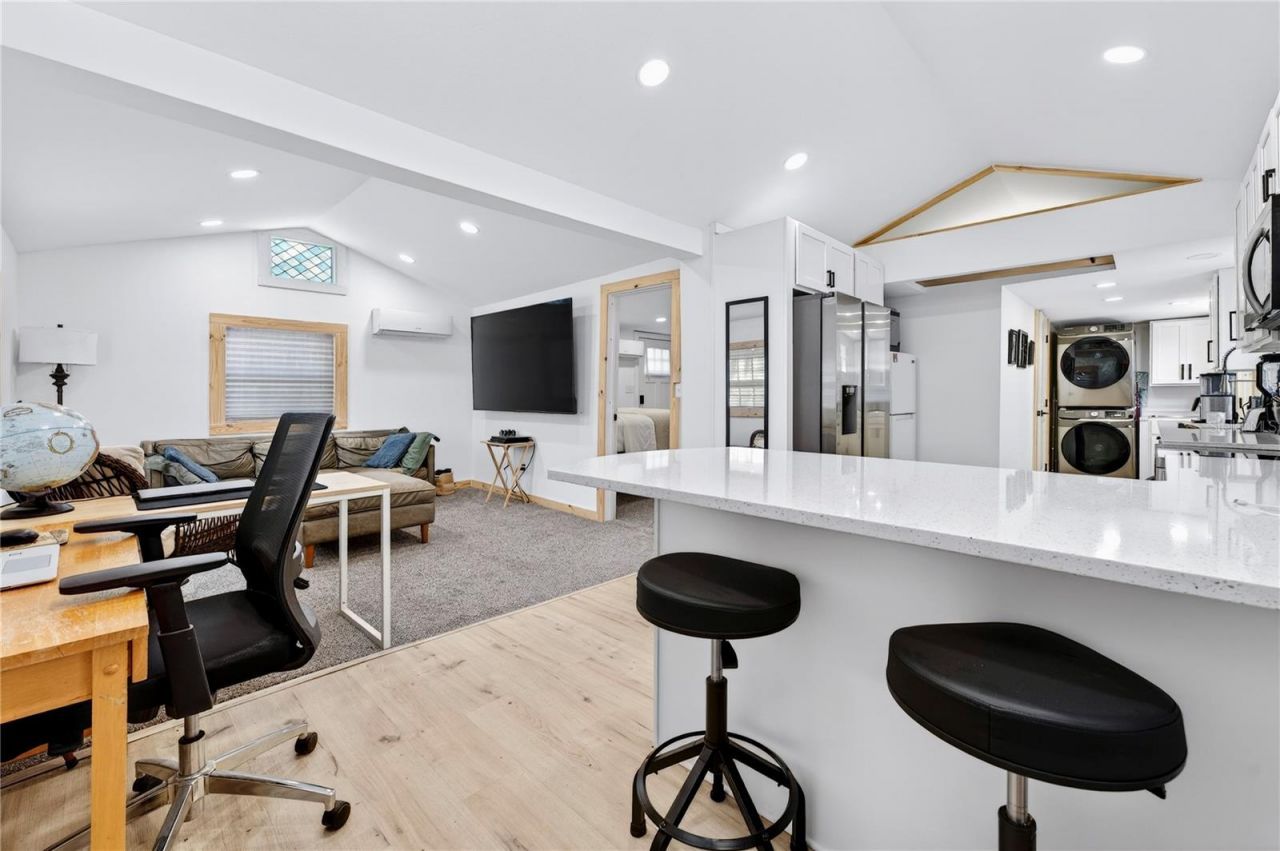 607 Jefferson Street, New Smyrna Beach, FL 32168 Photo