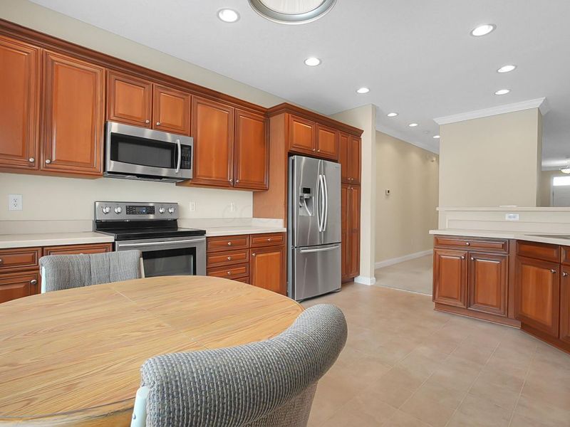 6204 Marias Point Lane , Columbus, OH 43213 Photo 11