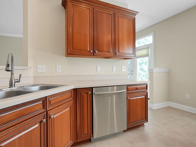 6204 Marias Point Lane , Columbus, OH 43213 Photo 15