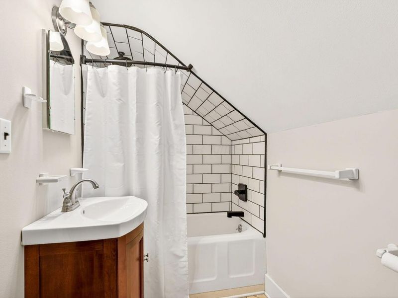 121 N David Avenue , Jackson, OH 45640 Photo 51