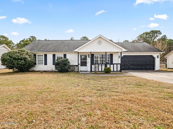 142 Parnell Road, Hubert, NC 28539