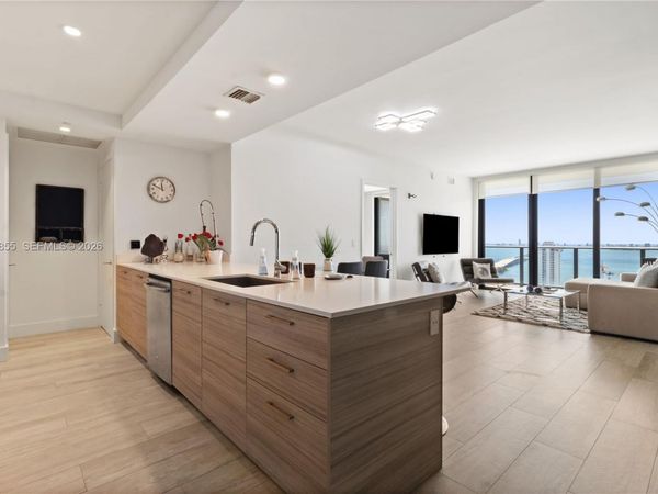 121 NE 34th St , Unit 2807, Miami, FL 33137