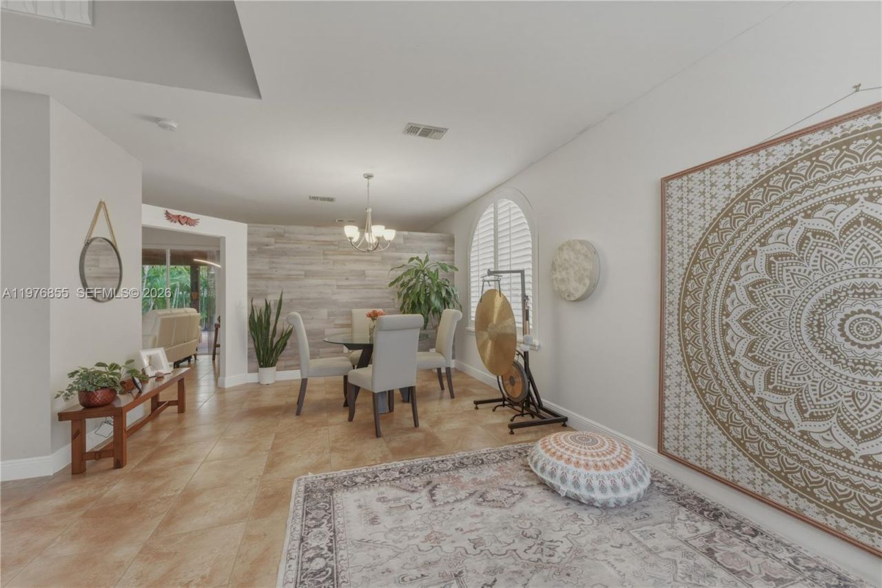 324 NW 153rd Ln , Pembroke Pines, FL 33028 Photo