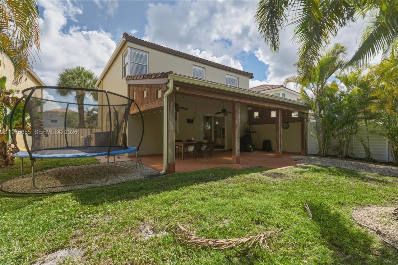 324 NW 153rd Ln , Pembroke Pines, FL 33028 Photo