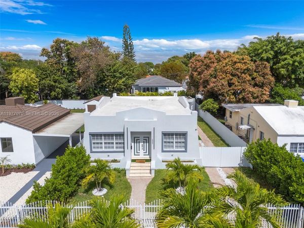 2357 SW 11th Ter , Miami, FL 33135