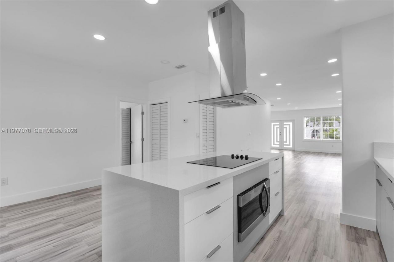 2357 SW 11th Ter, Miami, FL 33135 Photo