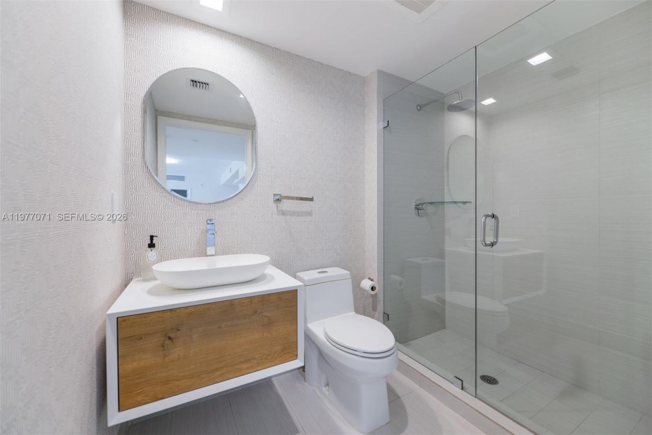 3951 S Ocean Dr, Unit 402, Hollywood, FL 33019 Photo