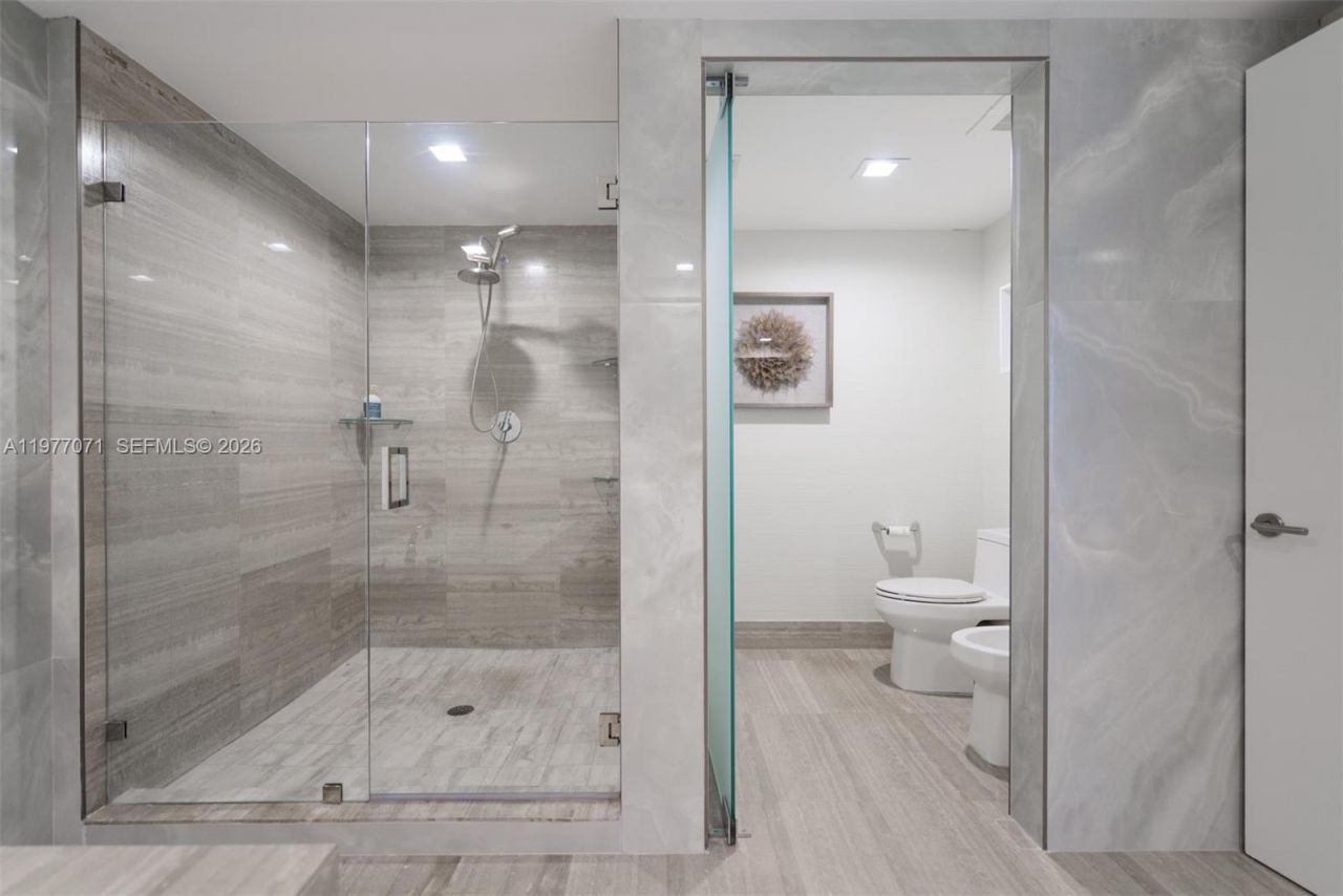 3951 S Ocean Dr, Unit 402, Hollywood, FL 33019 Photo