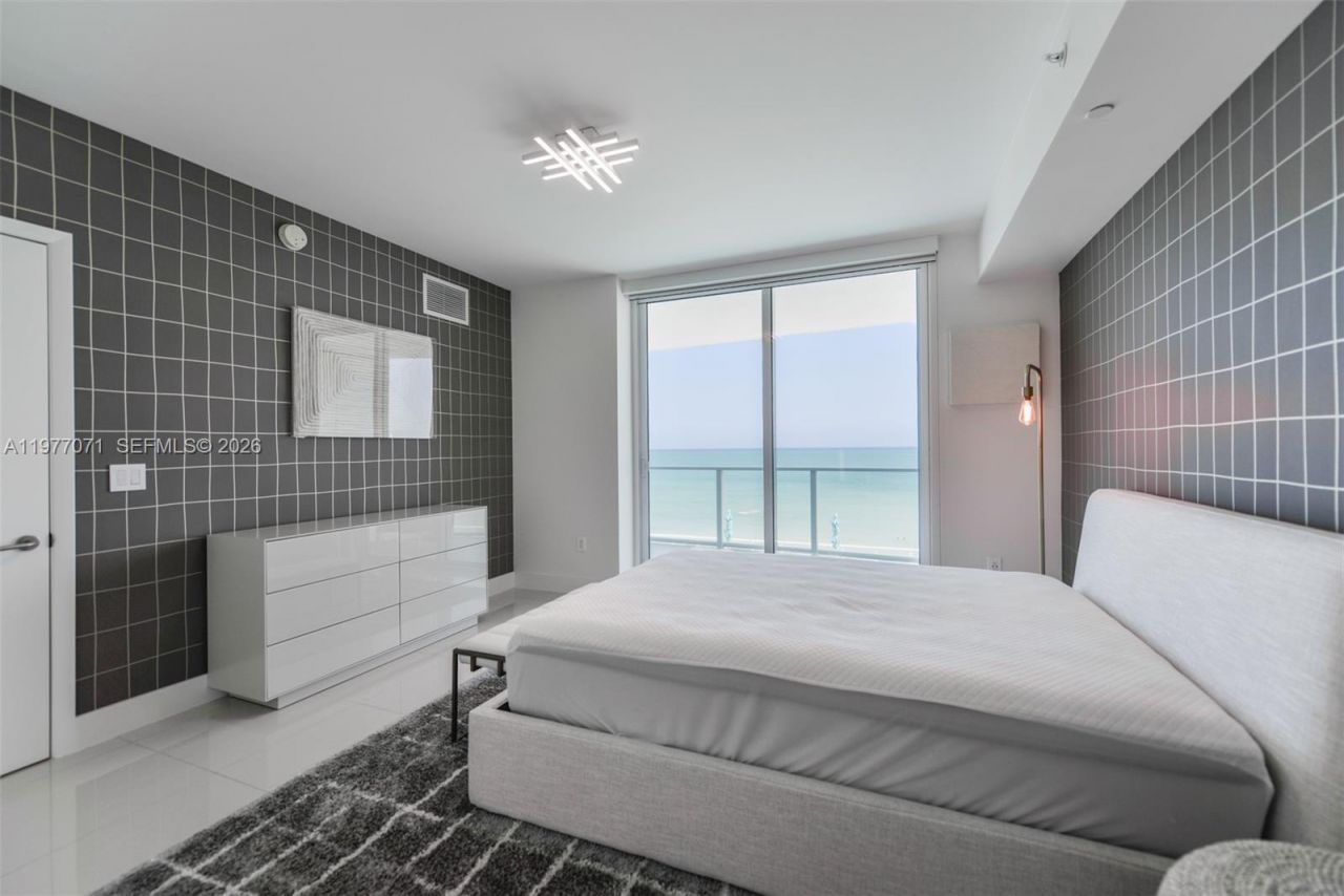 3951 S Ocean Dr, Unit 402, Hollywood, FL 33019 Photo