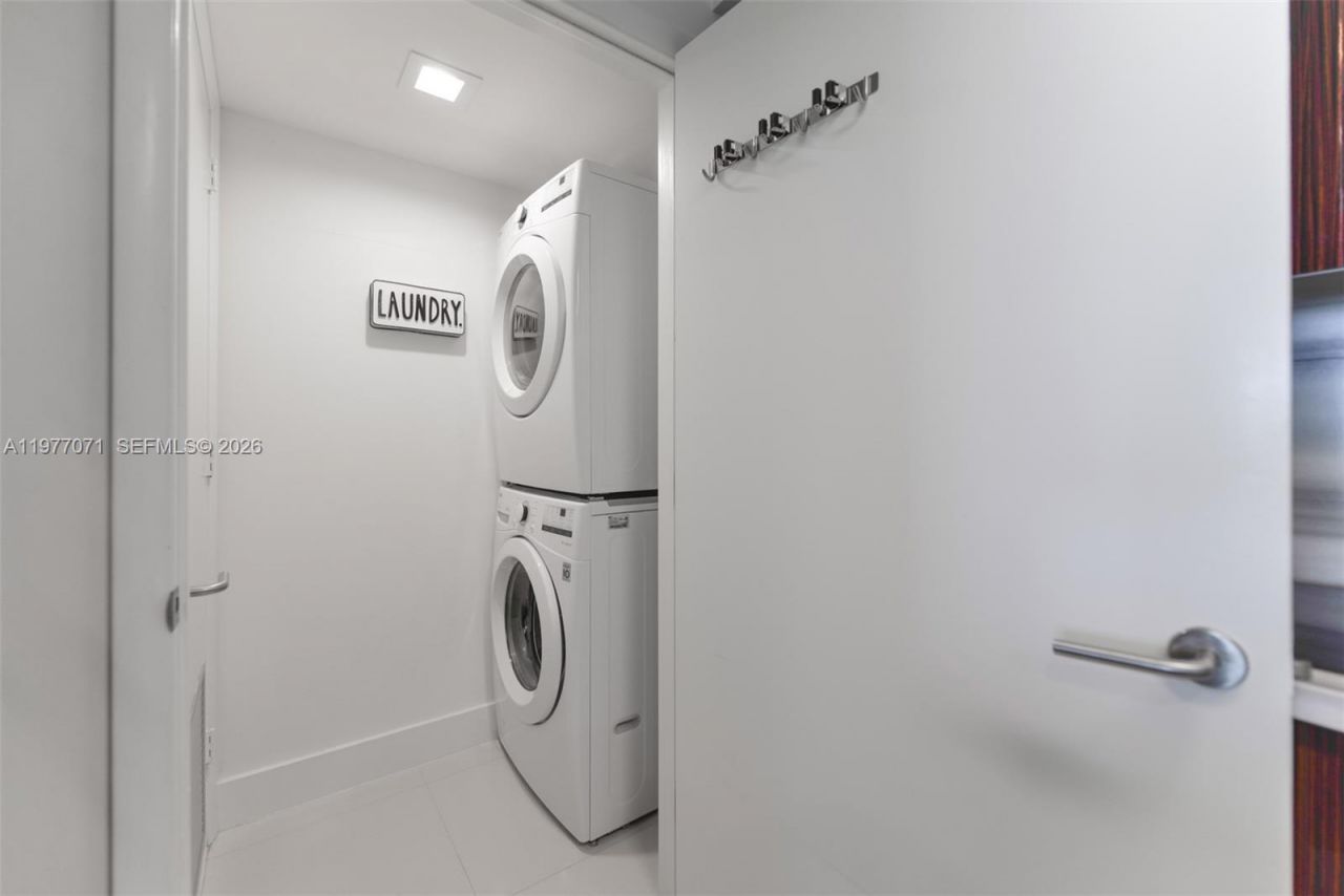 3951 S Ocean Dr, Unit 402, Hollywood, FL 33019 Photo