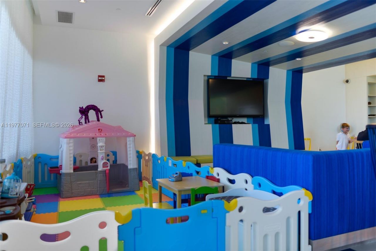 3951 S Ocean Dr, Unit 402, Hollywood, FL 33019 Photo