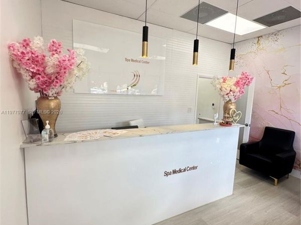 10780 MED SPA NEAR FIU , Sweetwater, FL 33174