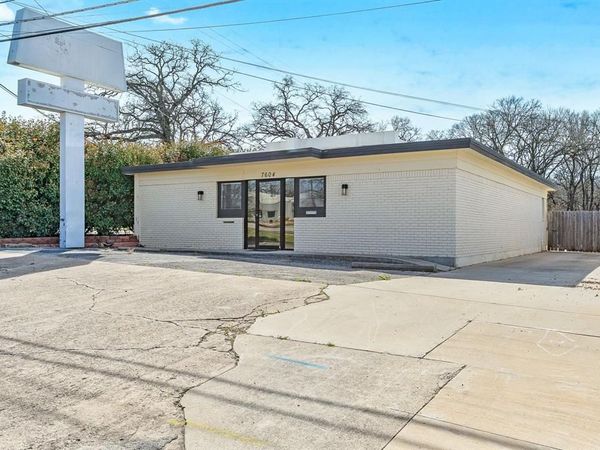 7604 BAKER, Richland Hills, TX 76118